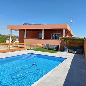 Piscina De Sal Barbacoa Wifi, Parking Gratis, 3 Min Pga Casa El Roble Gerona